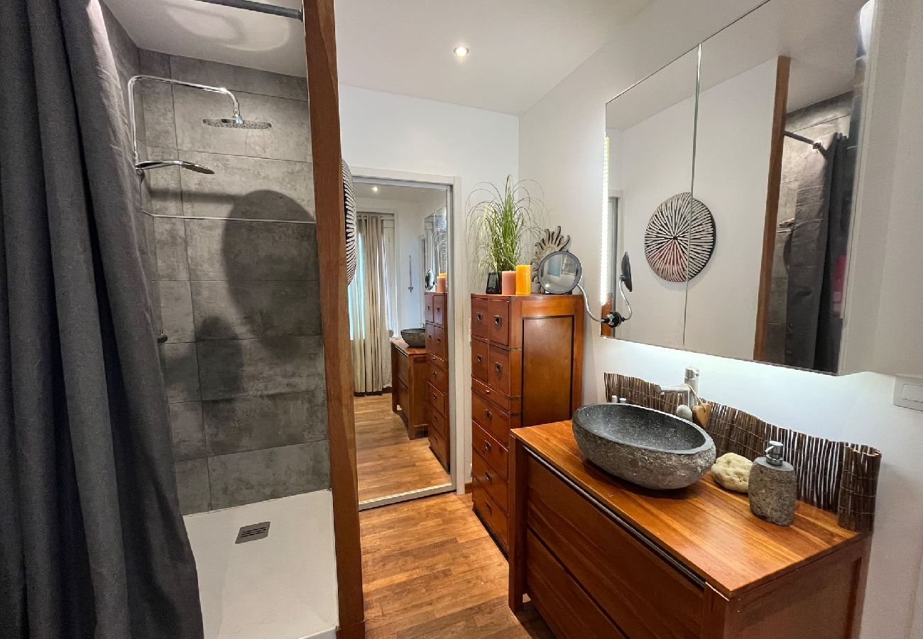 Shower room, Italian shower, vanity unit 