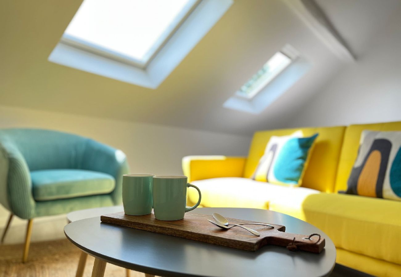 Living room, sofa 