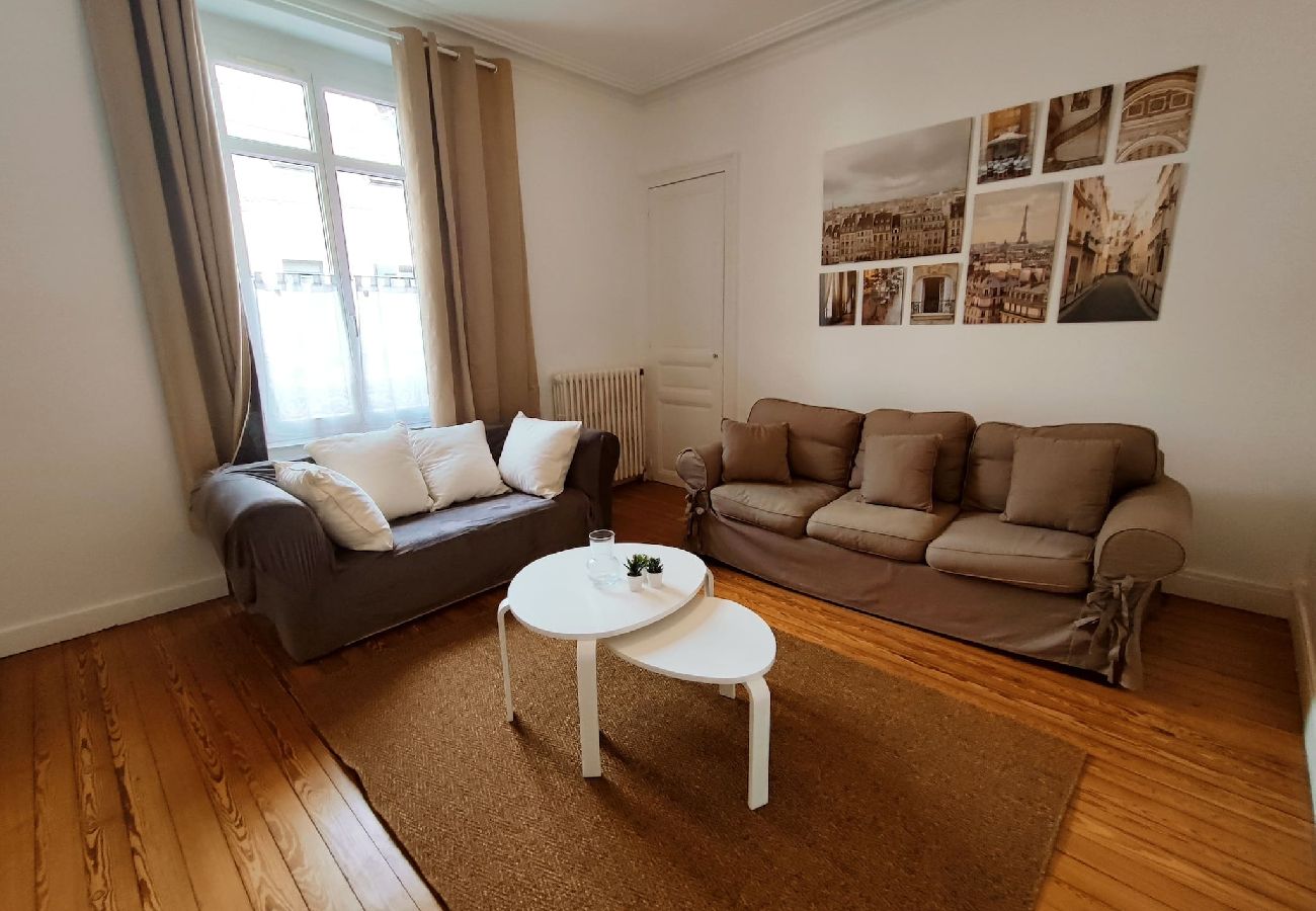 Living room, sofas, 3-seater