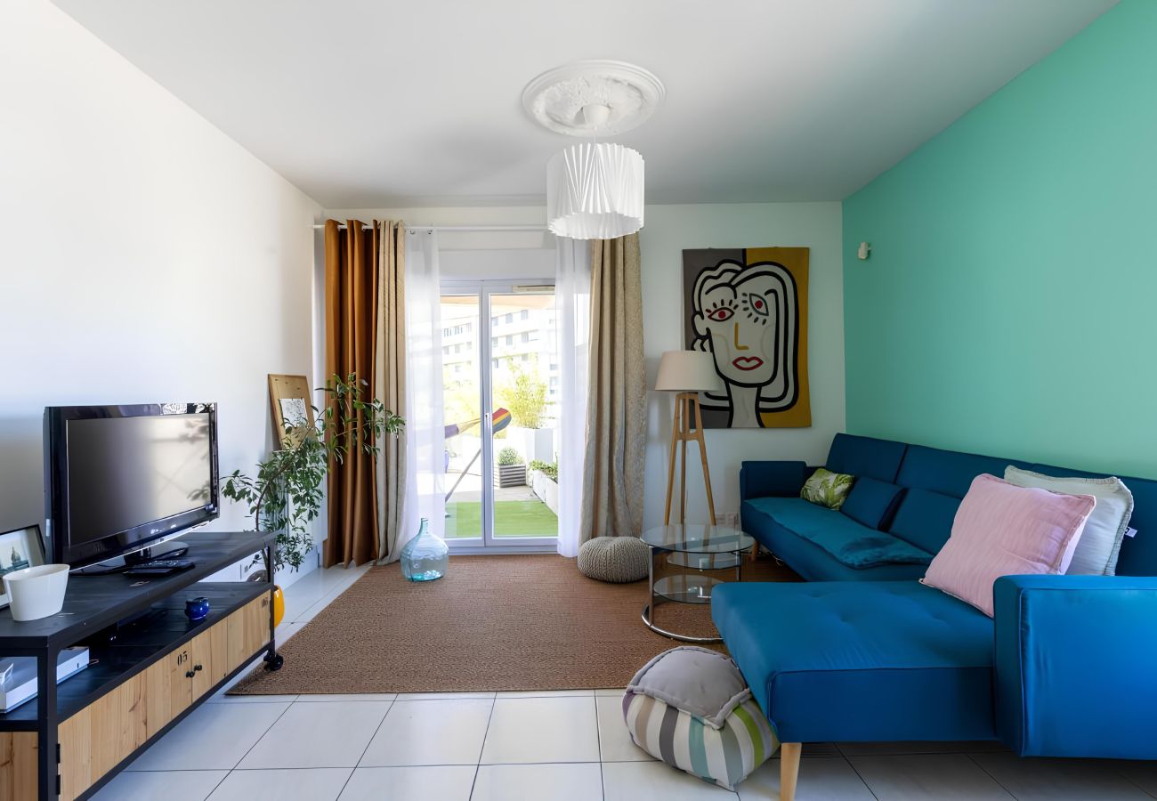 Living room, sofa, TV