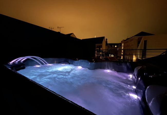 Studio in Le Mans - Une nuit sous les étoiles - Jacuzzi - Vieux Mans - Studio in Le Mans - Une nuit sous les étoiles - Jacuzzi - Vieux Mans -