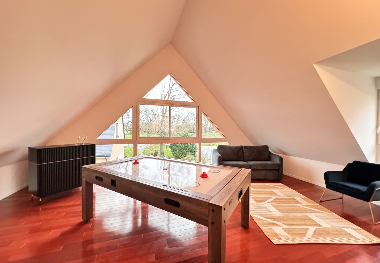 Rent by room in Arnage - Palier Sakura - Villa Nausicáa - 8p - Piscine