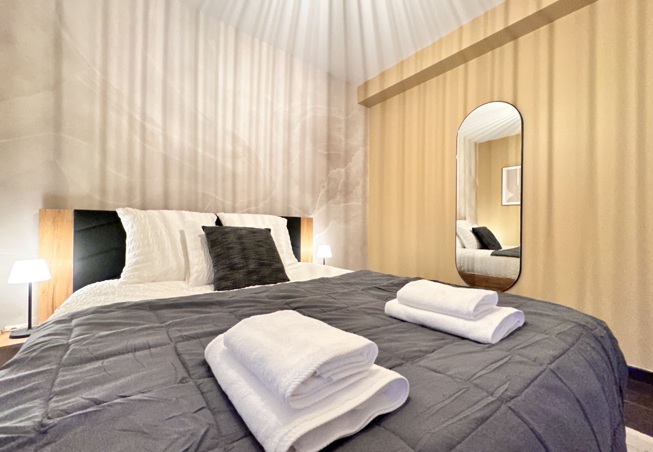 Rent by room in Arnage - Palier Sakura - Villa Nausicáa - 8p - Piscine