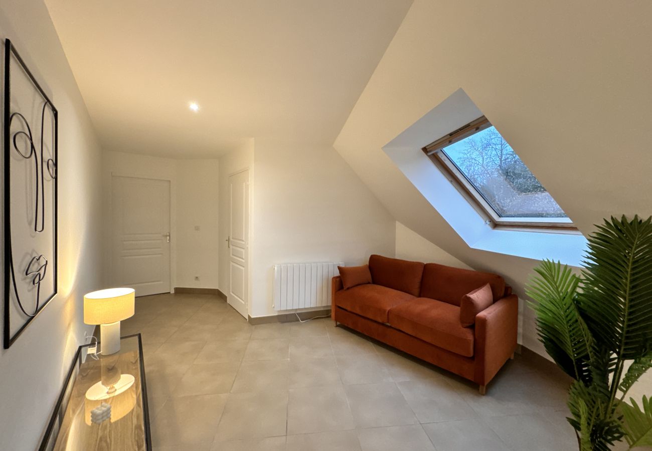 Rent by room in Arnage - Palier Yama - 1er étage - 8 pers - Piscine
