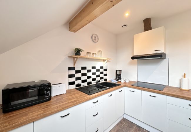 Rent by room in Ruaudin - Chambre 2 - Proche circuit - Campagne - 2p Rent by room in Ruaudin - Chambre 2 - Proche circuit - Campagne - 2p