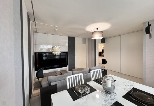 Apartment in Le Mans - La Chicane - Garage - Proche circuit - 4p