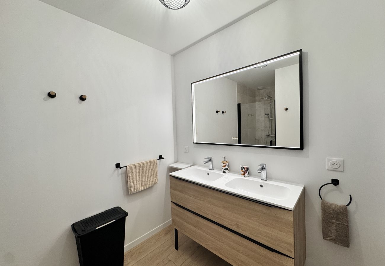 Townhouse in Le Mans - Le Charme - Jardin - Pétanque - Parking - 6p