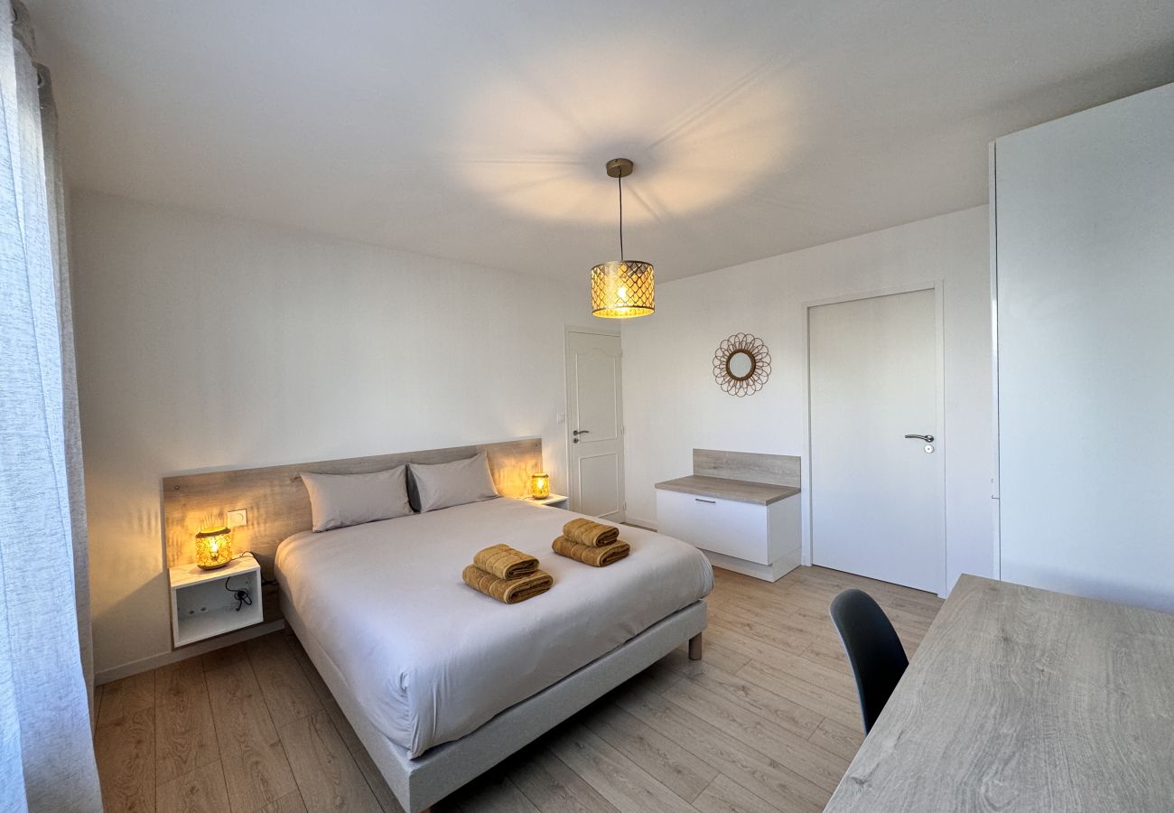 Townhouse in Le Mans - Le Charme - Jardin - Pétanque - Parking - 6p