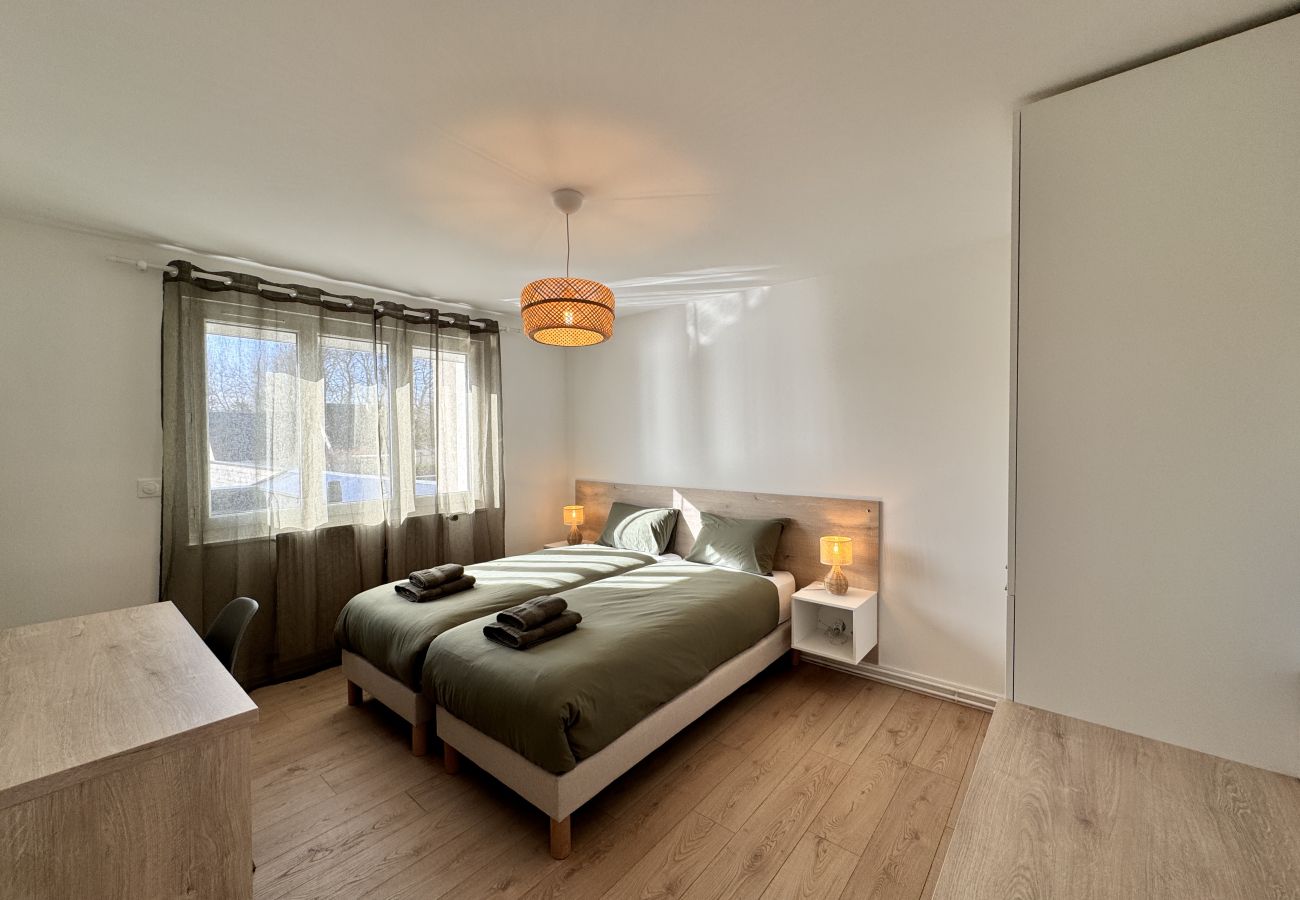Townhouse in Le Mans - Le Charme - Jardin - Pétanque - Parking - 6p