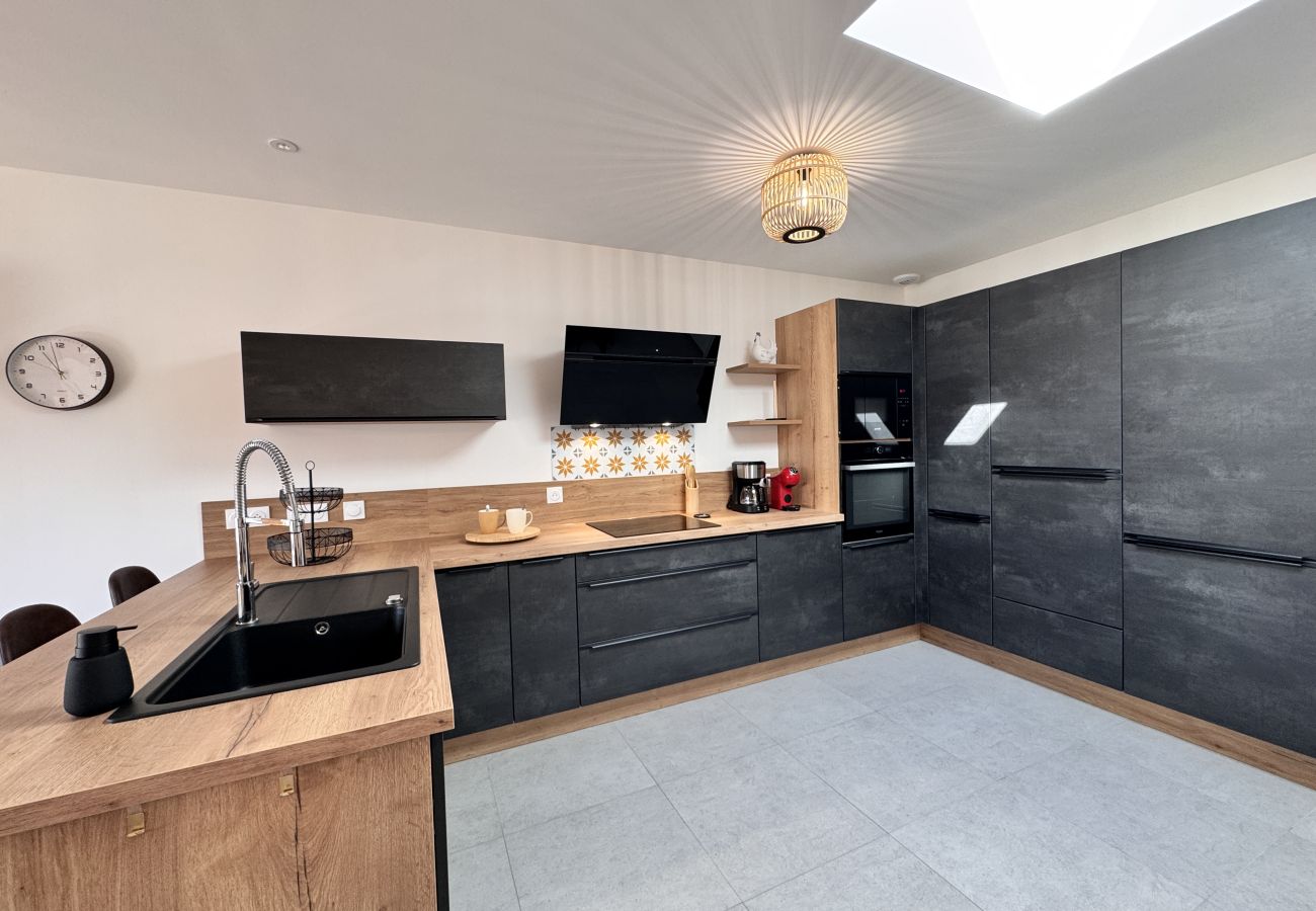 Townhouse in Le Mans - Le Charme - Jardin - Pétanque - Parking - 6p
