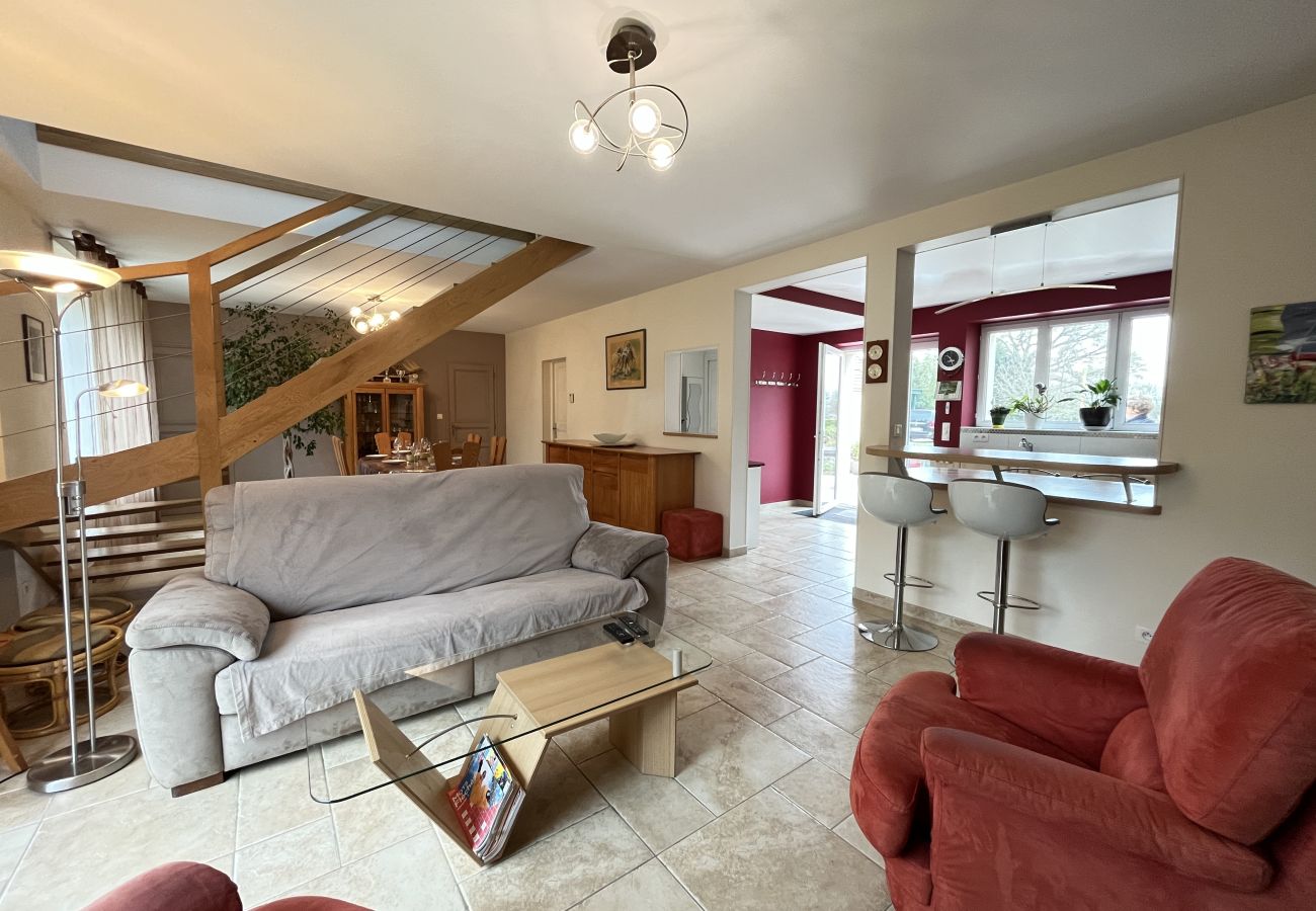 Spacious living room. 