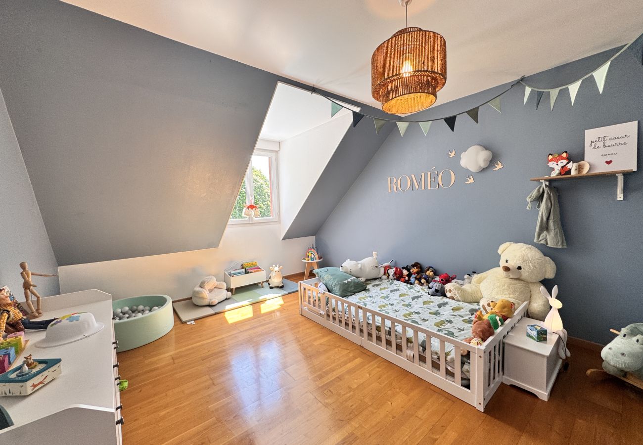 Spacious room.