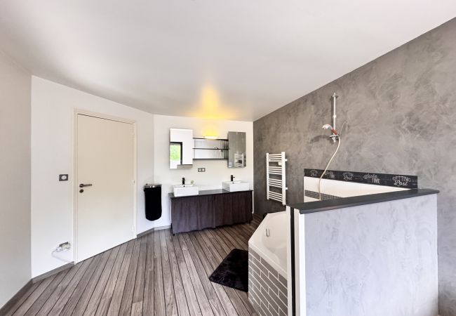 House in Le Mans - Le Paddock - Jardin - 4 pers House in Le Mans - Le Paddock - Jardin - 4 pers