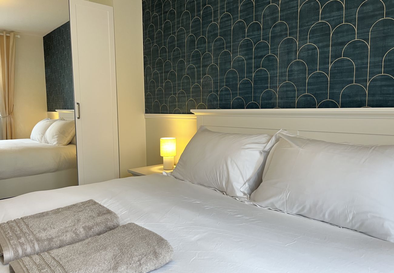 Apartment in Le Mans - Le Fleury Chic - Centre - Tramway - 5 pers