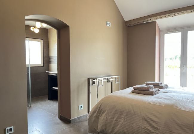 House in Changé - La Grande Saulaie - Proche circuit 24h - 6 pers House in Changé - La Grande Saulaie - Proche circuit 24h - 6 pers