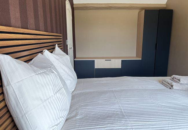 House in Changé - La Grande Saulaie - Proche circuit 24h - 6 pers House in Changé - La Grande Saulaie - Proche circuit 24h - 6 pers