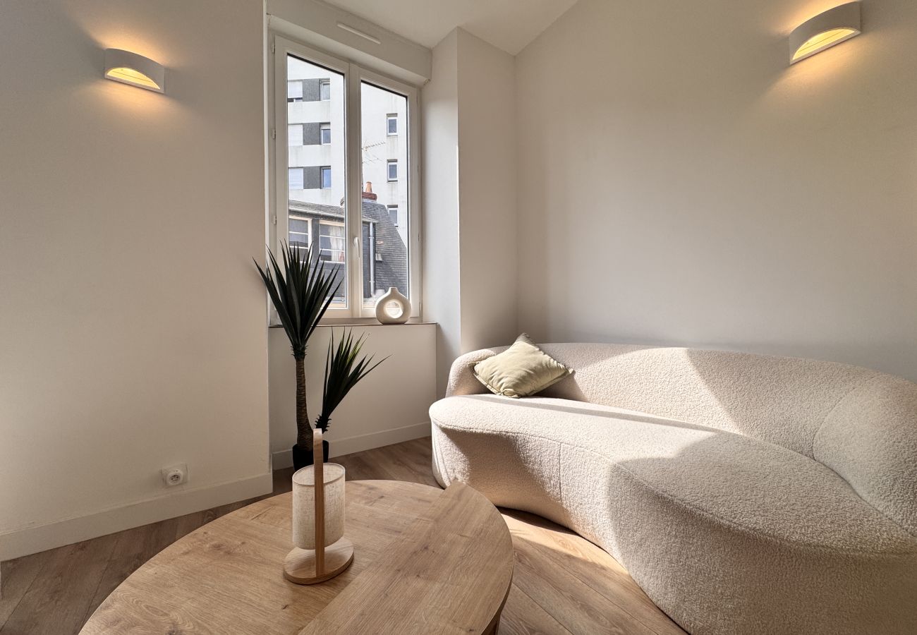 Apartment in Le Mans - La Perle - Place de la République - 2p