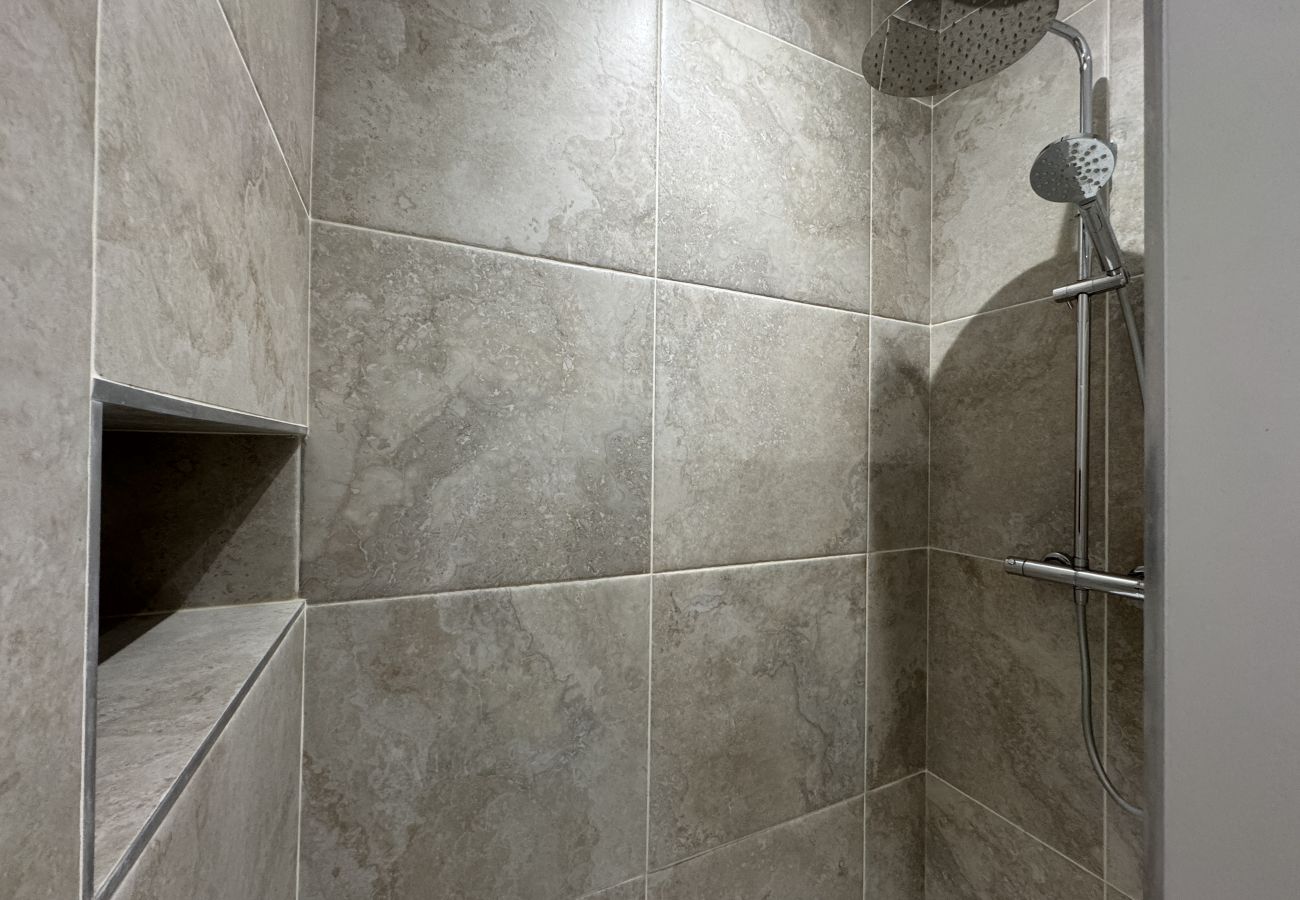 Apartment in Le Mans - Le Grand Victor - Place de la République - 7 pers.