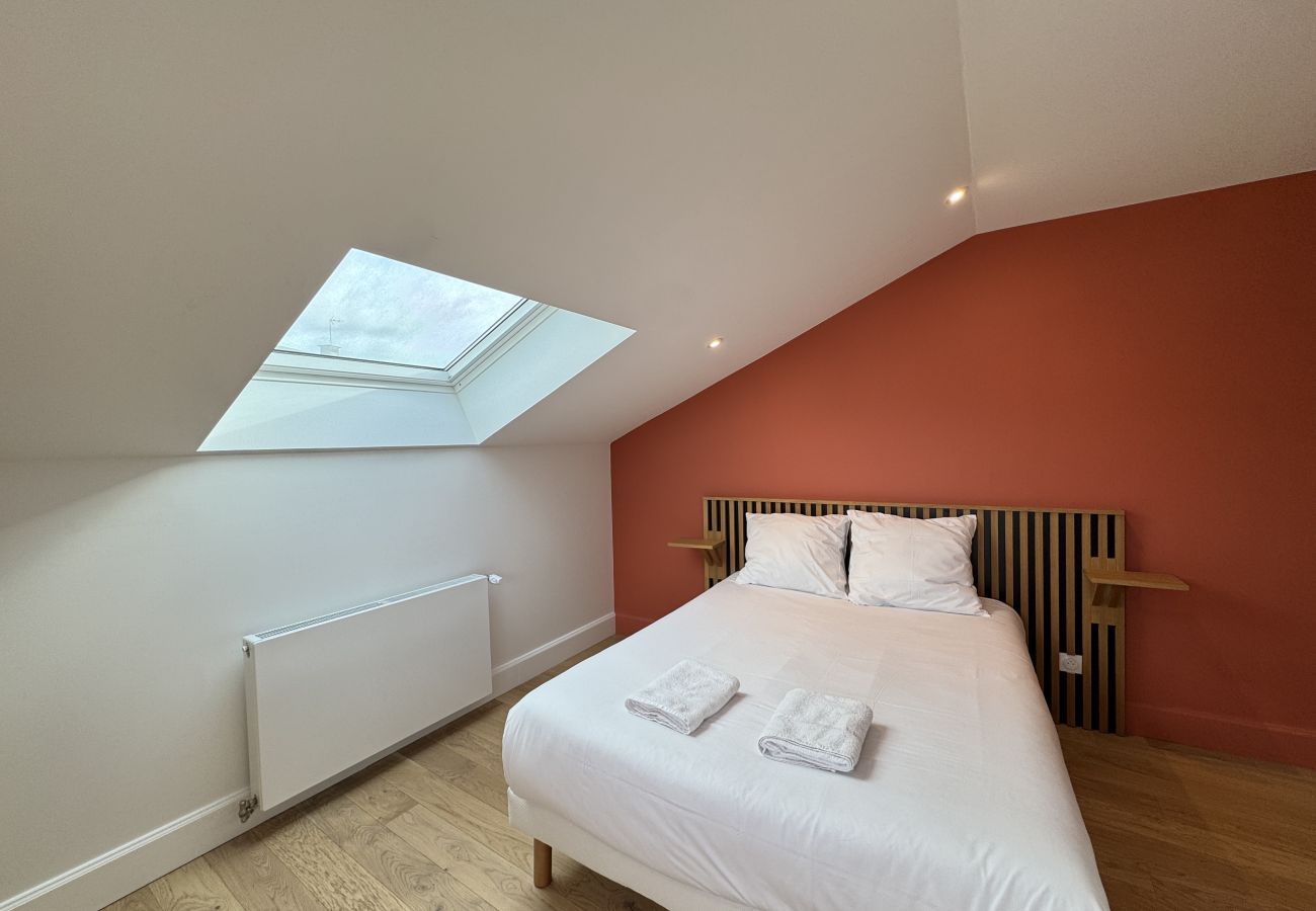 Apartment in Le Mans - Le Corner - Hyper Centre - Terrasse - 8 pers