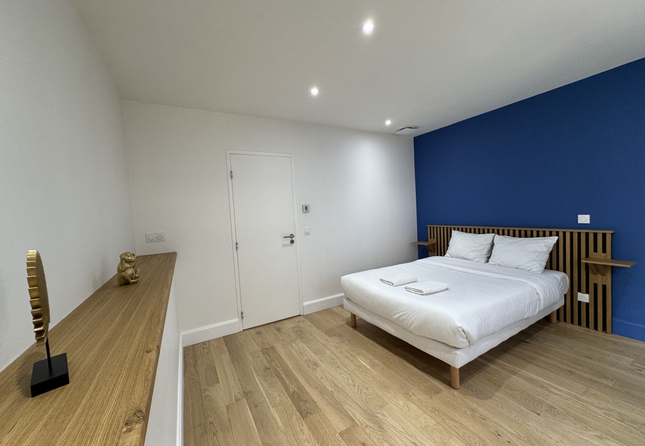 Apartment in Le Mans - Le Corner - Hyper Centre - Terrasse - 8 pers