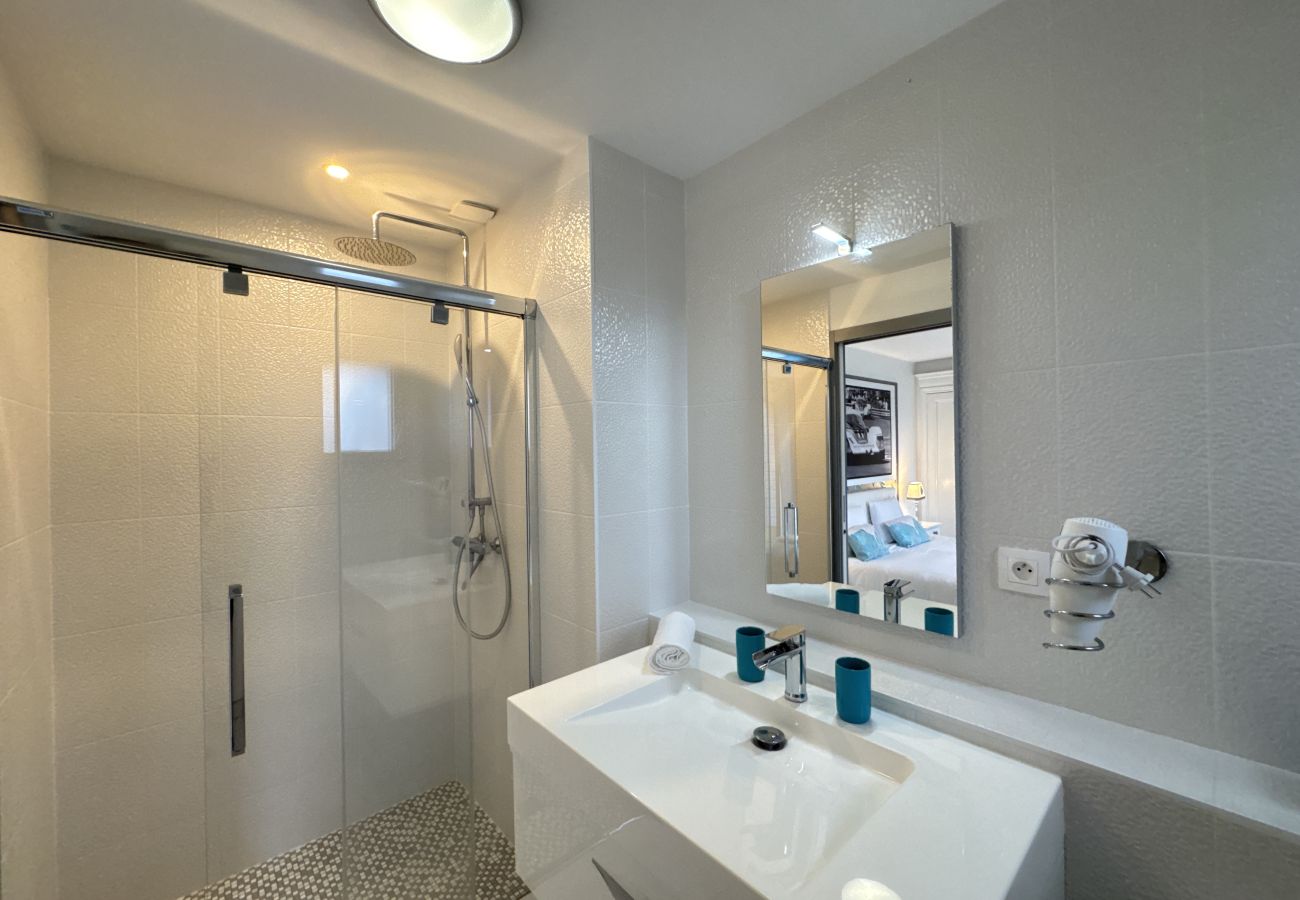 Villa in Moncé-en-Belin - Arnage Corner Lodge - Circuit 24h du Mans