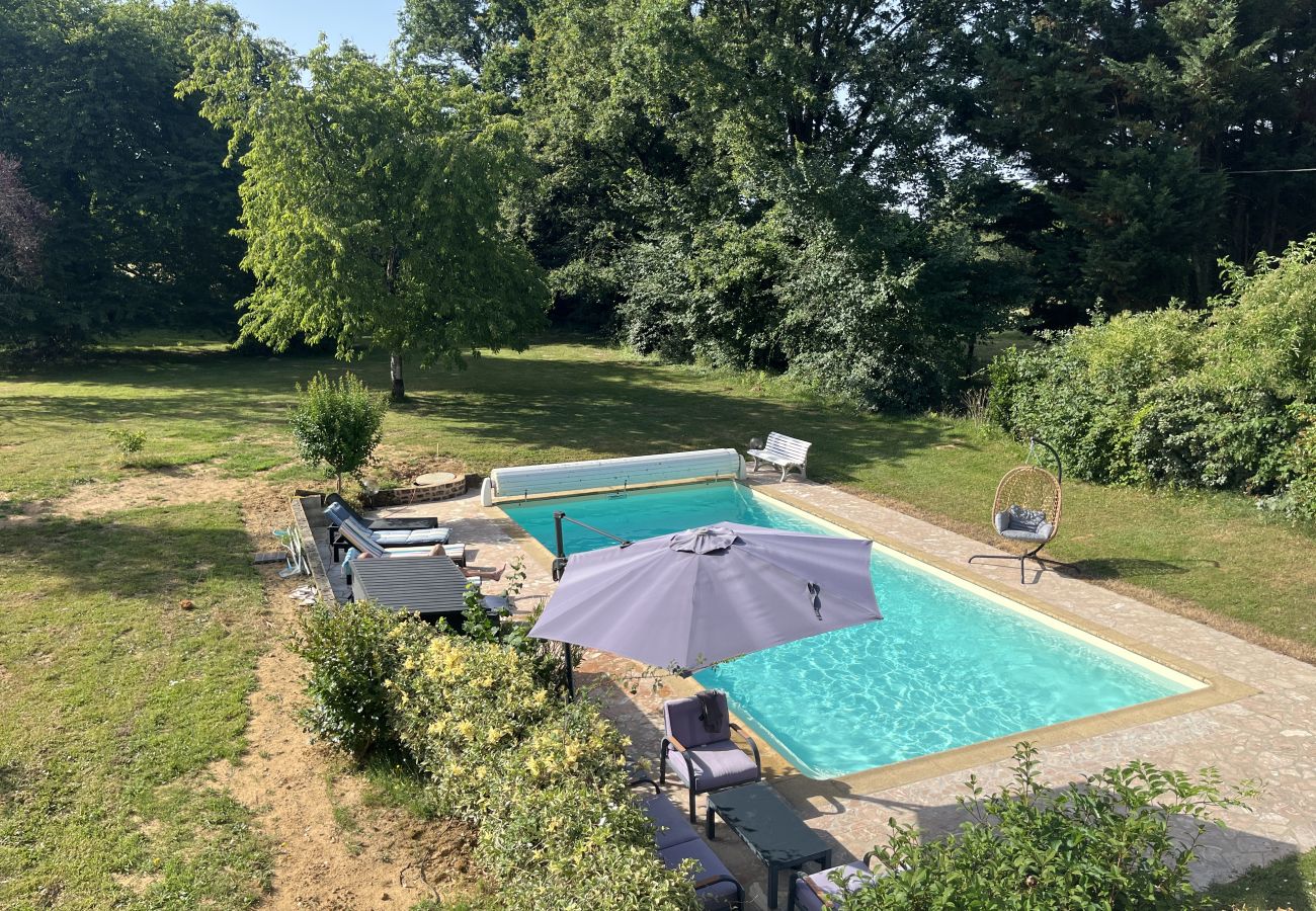 Villa in Roézé-sur-Sarthe - Le Pré de la Mare - Maison familiale avec piscine