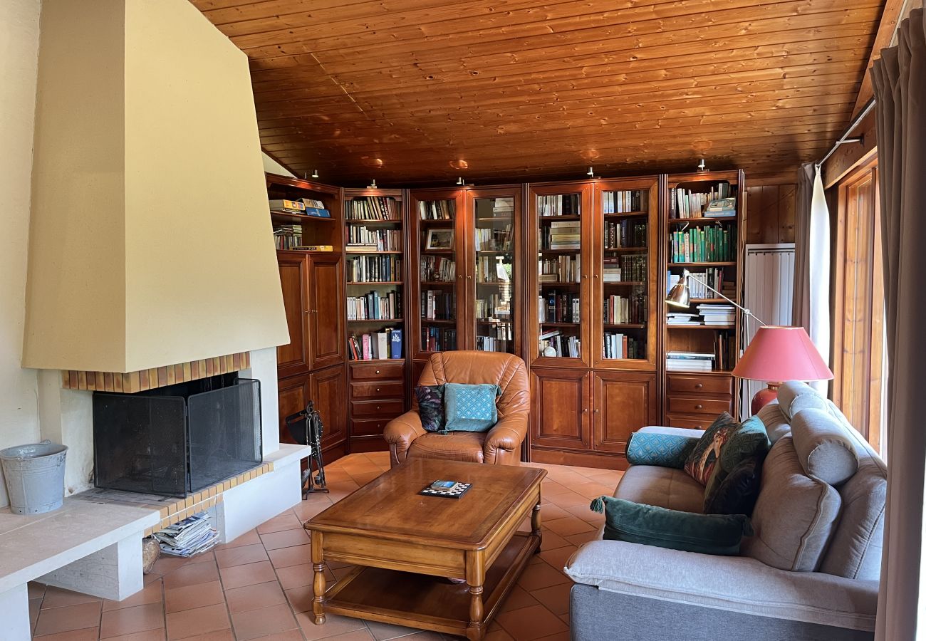 Chalet in Savigné-l´Evêque - Le Chalet de l'Elfe - 10 min Pôle Européen/Bouleri