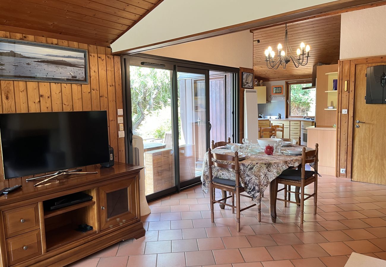 Chalet in Savigné-l´Evêque - Le Chalet de l'Elfe - 10 min Pôle Européen/Bouleri