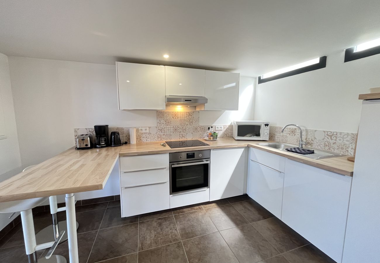 Apartment in Le Mans - L'Arbre - apt 1 - 6 pers - parking sur réservation