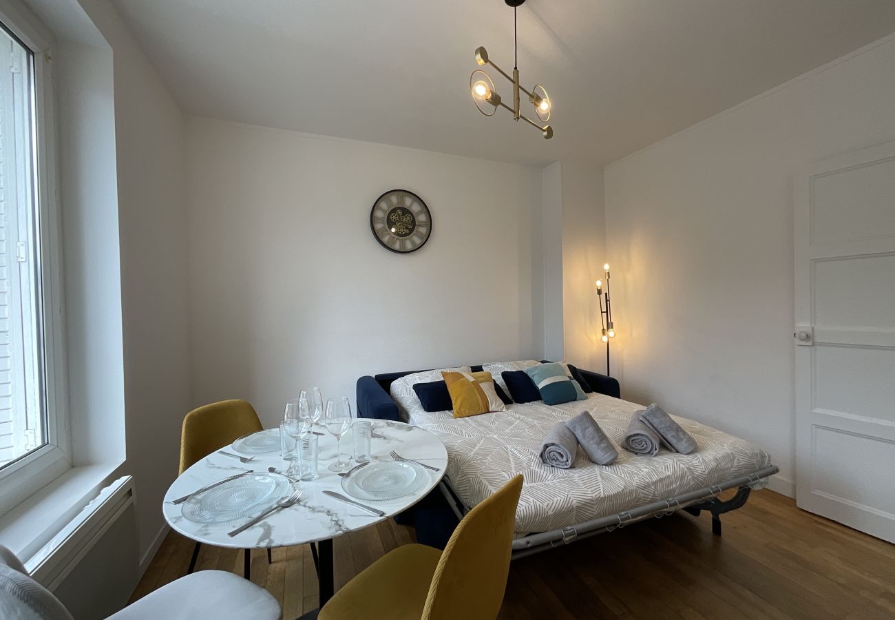 Salón, sofá cama 