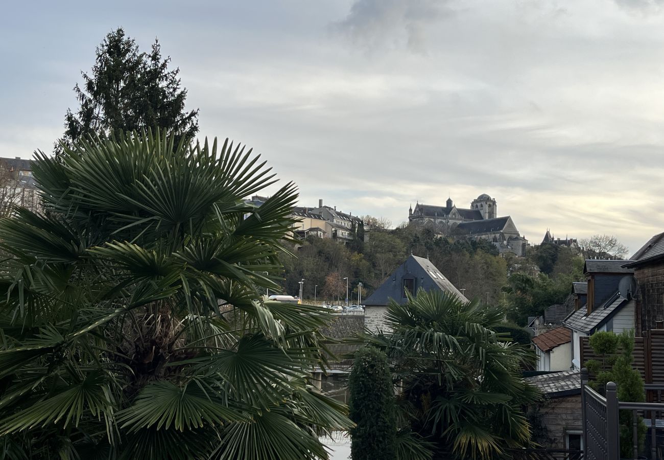 Vista de la catedral de Saint-Julien 