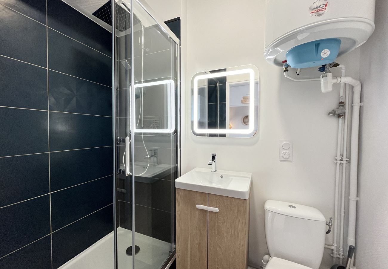 Cuarto de baño, ducha, moderno