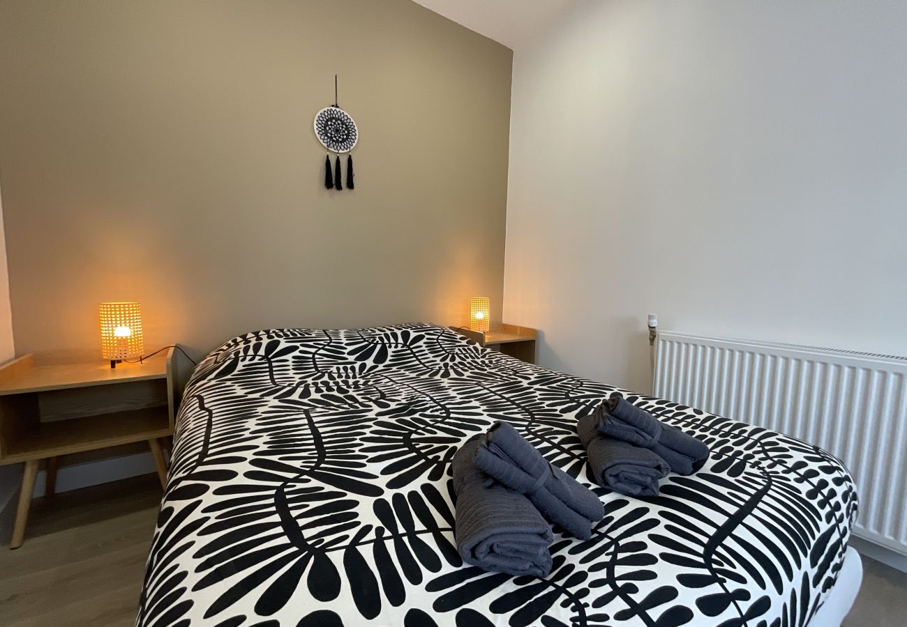 Dormitorio, cama doble 