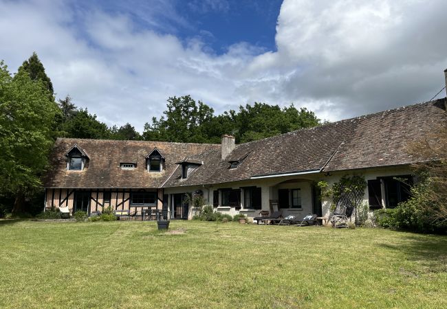 Casa rural en Parigné-l´Evêque - La Clairière - Le Calme de la Campagne - 9p Casa rural en Parigné-l´Evêque - La Clairière - Le Calme de la Campagne - 9p