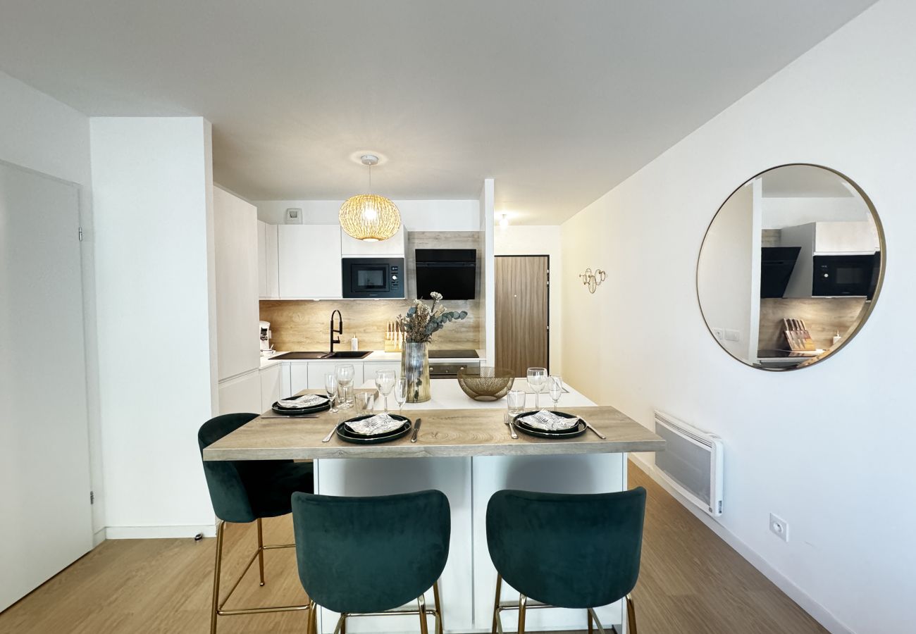 Apartamento en Le Mans - L'Hibiscus - Centre Ville - Parking Sécurisé - 3p
