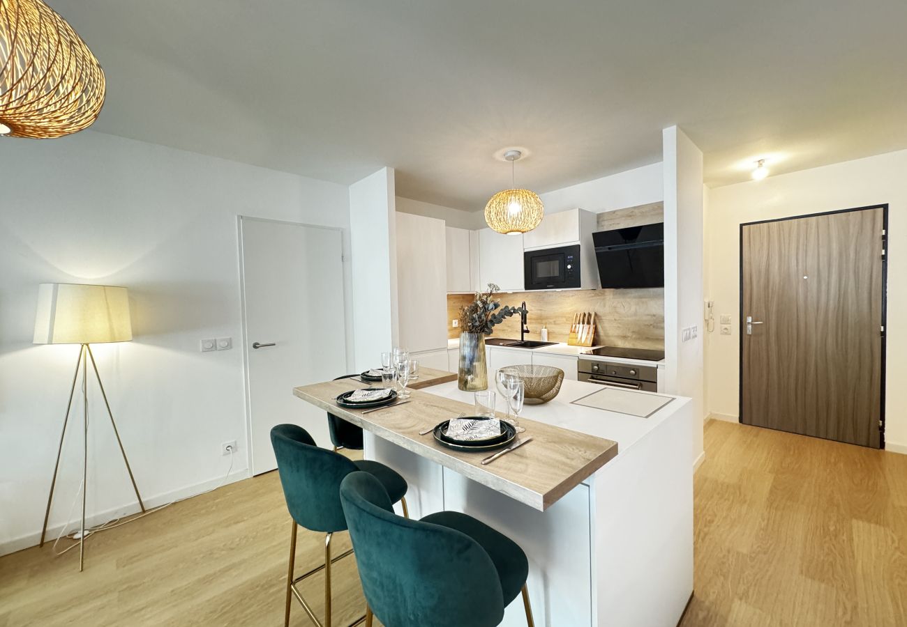 Apartamento en Le Mans - L'Hibiscus - Centre Ville - Parking Sécurisé - 3p