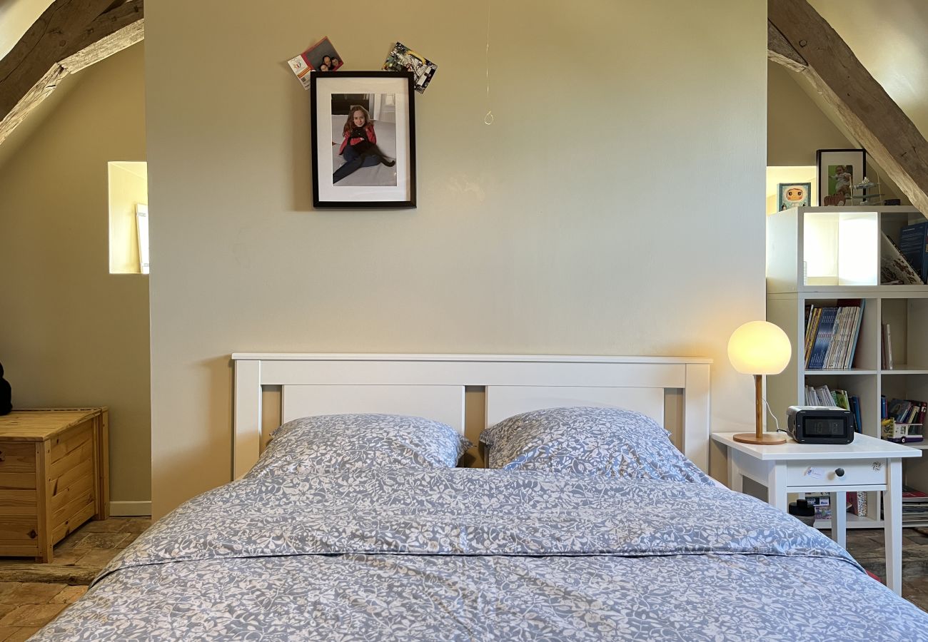 Casa en Domfront-en-Champagne - L'Oasis Familiale - Piscine - Parking - 10p