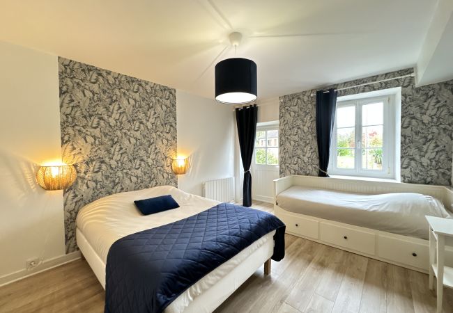 Casa en Yvré-l´Evêque - L'Équestre - Pôle Européen du Cheval - Parking