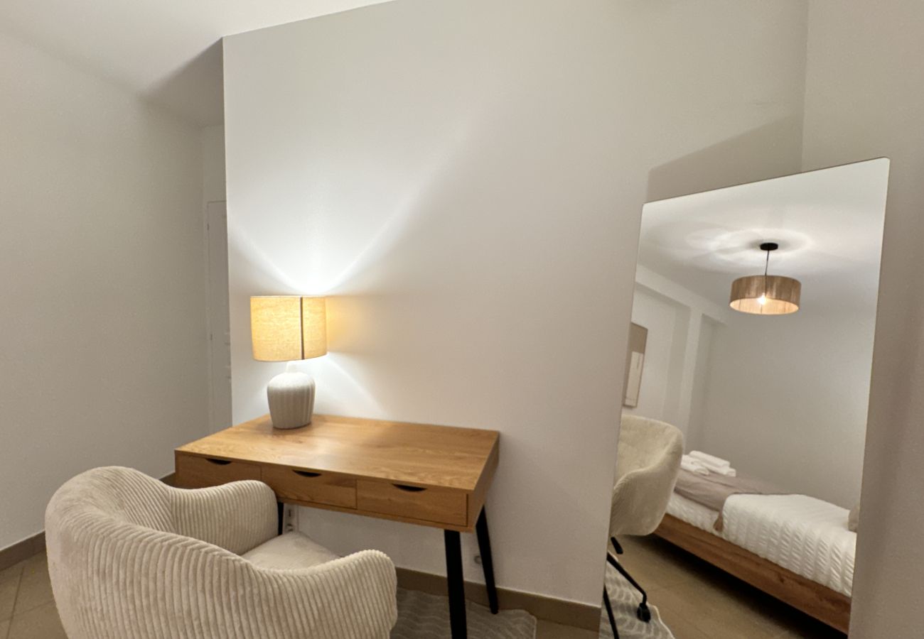Alquiler por habitaciones en Arnage - Palier Sakura - Villa Nausicáa - 8p - Piscine