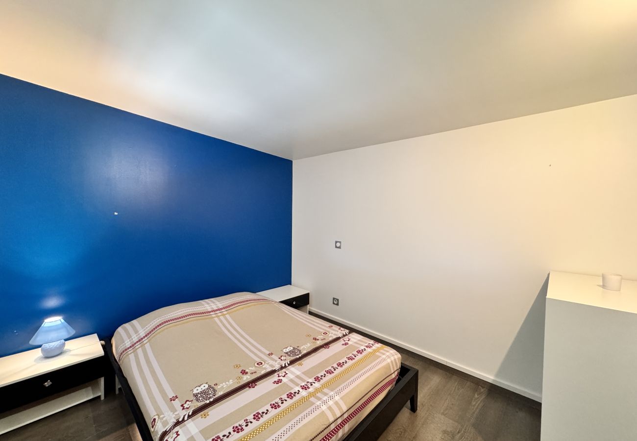 Dormitorio arriba.
