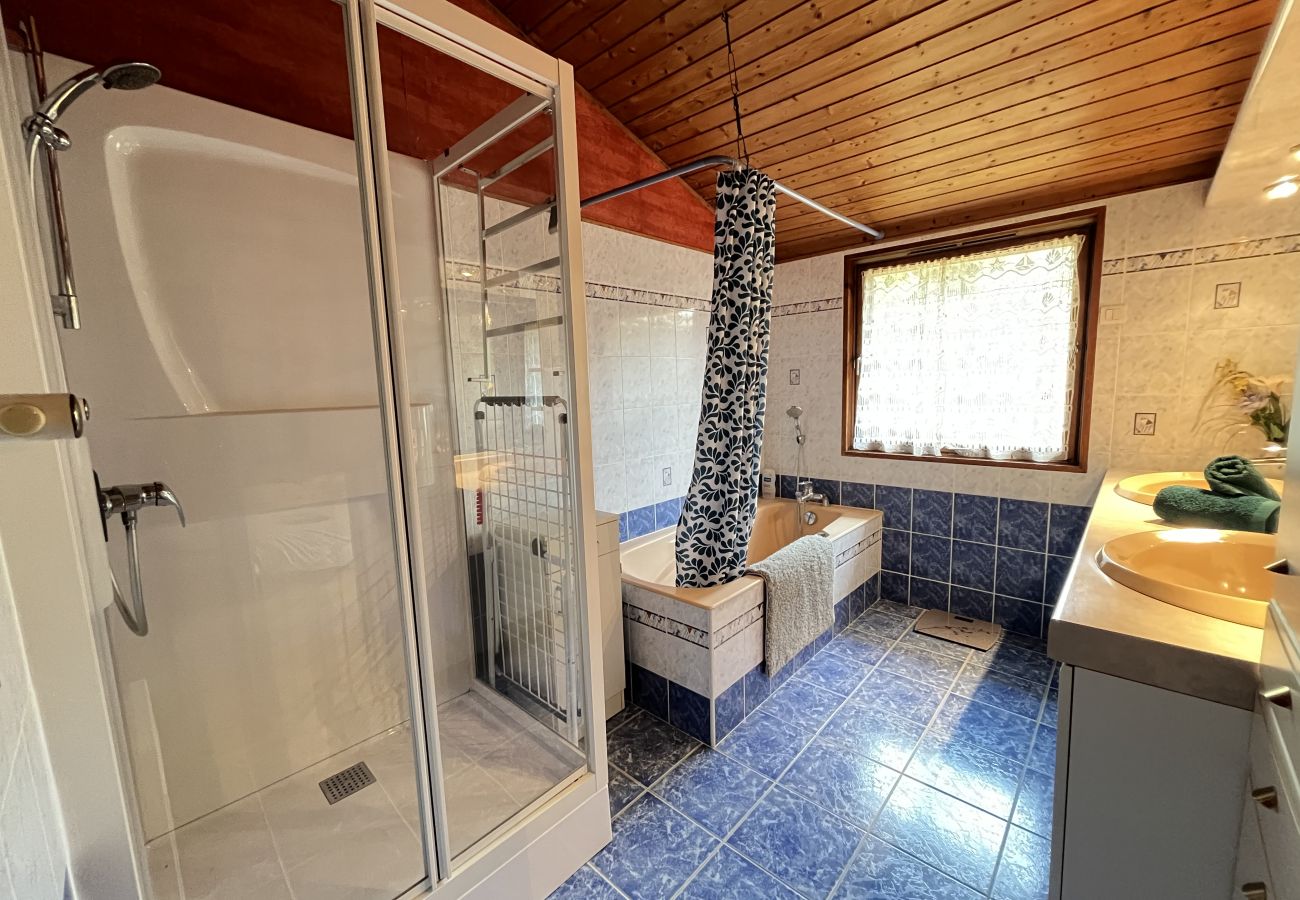 Chalet en Savigné-l´Evêque - Le Chalet de l'Elfe - 10 min Pôle Européen/Bouleri
