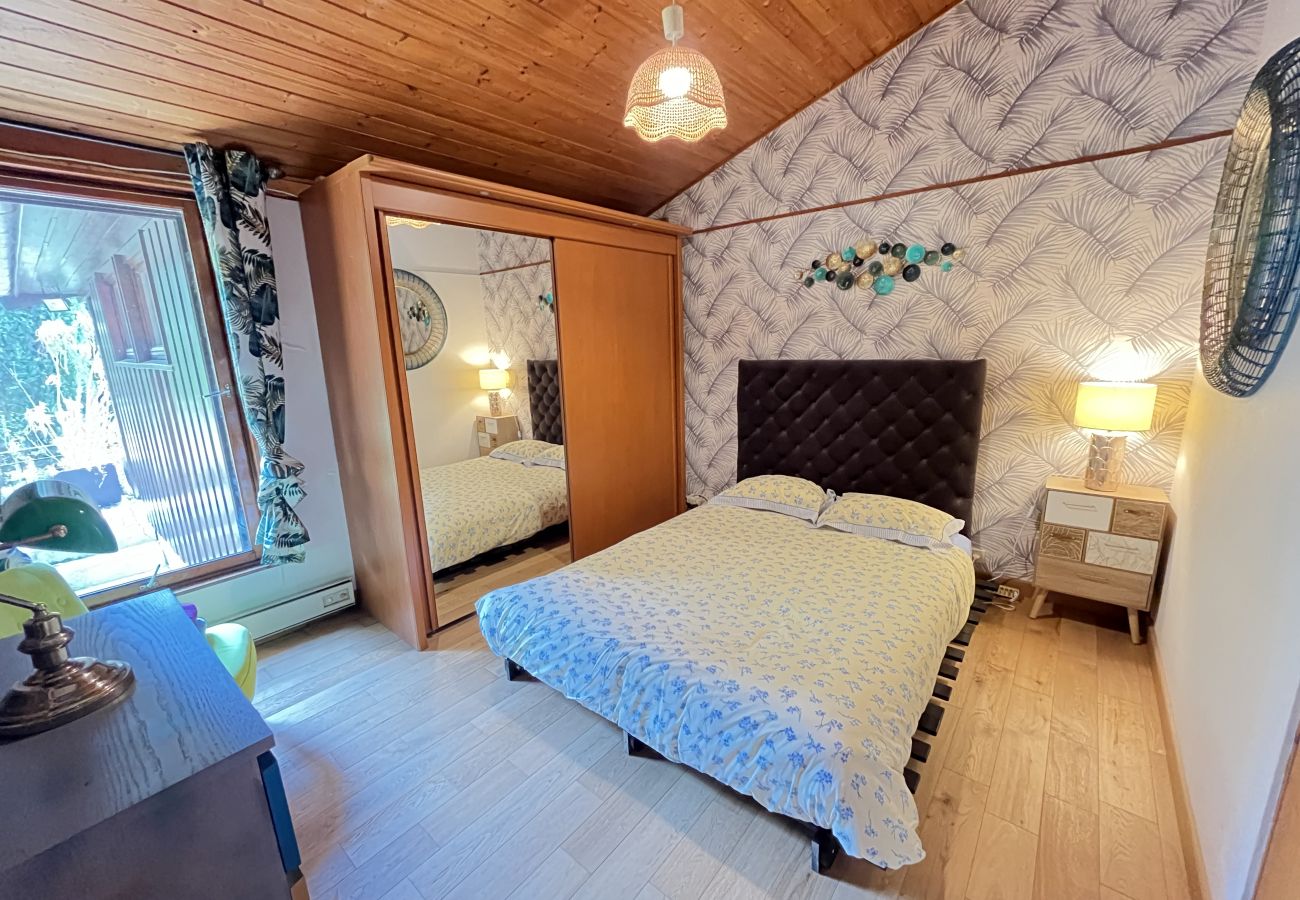 Chalet en Savigné-l´Evêque - Le Chalet de l'Elfe - 10 min Pôle Européen/Bouleri