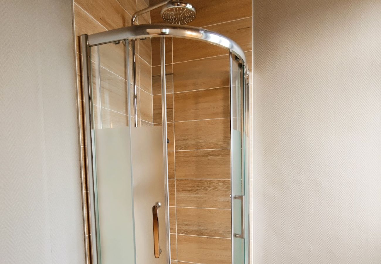 Salle d'eau, douche 