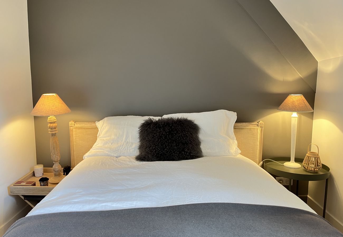 Chambre, lit double