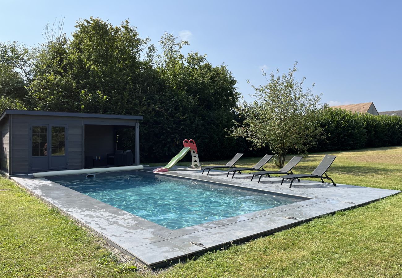 Maison à Domfront-en-Champagne - L'Oasis Familiale - Piscine - Parking - 10p