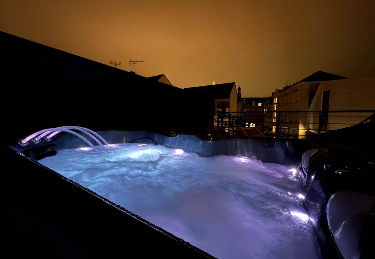 Studio à Le Mans - Une nuit sous les étoiles - Jacuzzi - Vieux Mans -