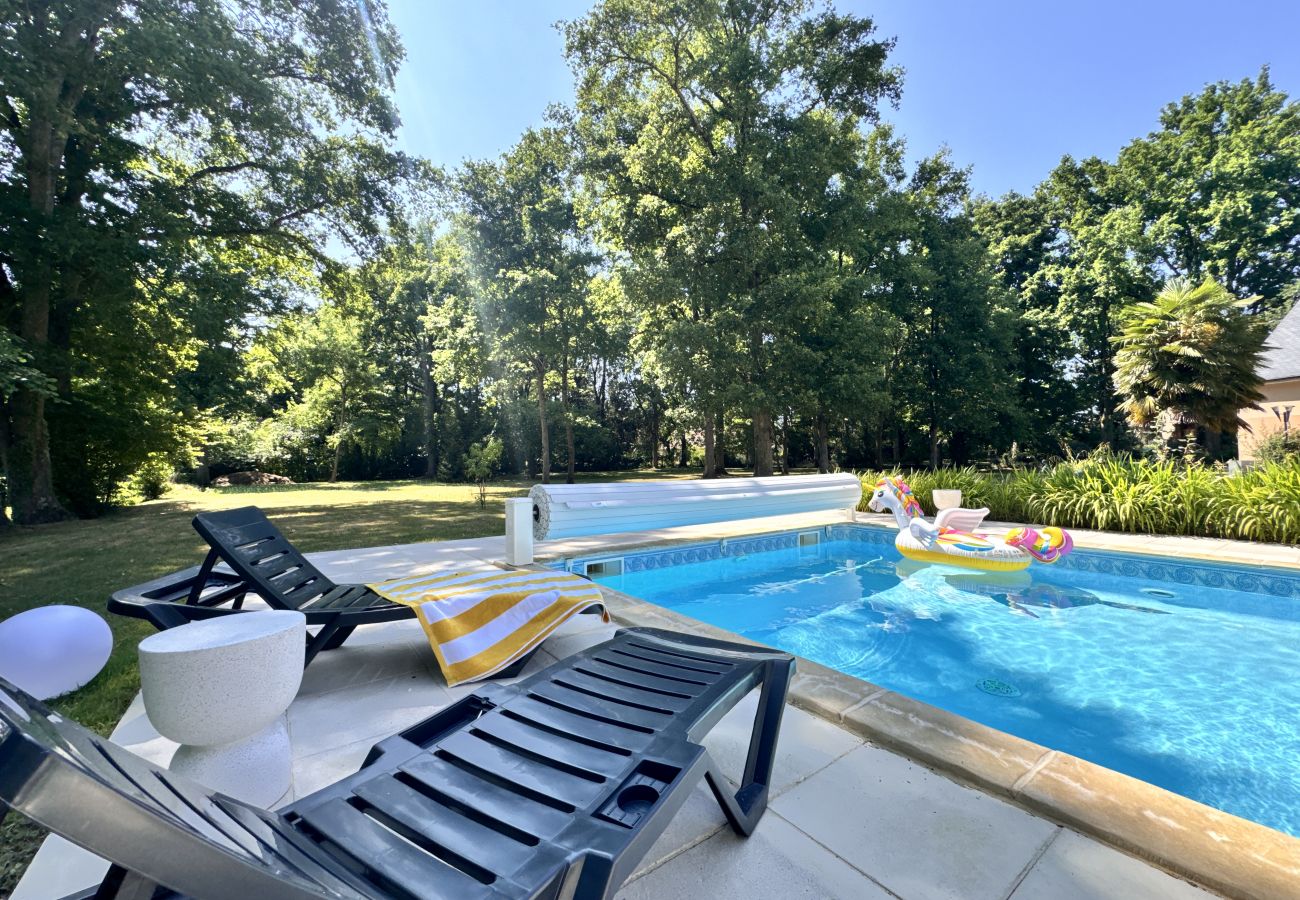 Chambres d'hôtes à Arnage - Palier Sakura - Villa Nausicáa - 8p - Piscine