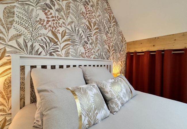 Chambres d'hôtes à Ruaudin - Chambre 3 - Proche circuit - Campagne - 2p Chambres d'hôtes à Ruaudin - Chambre 3 - Proche circuit - Campagne - 2p