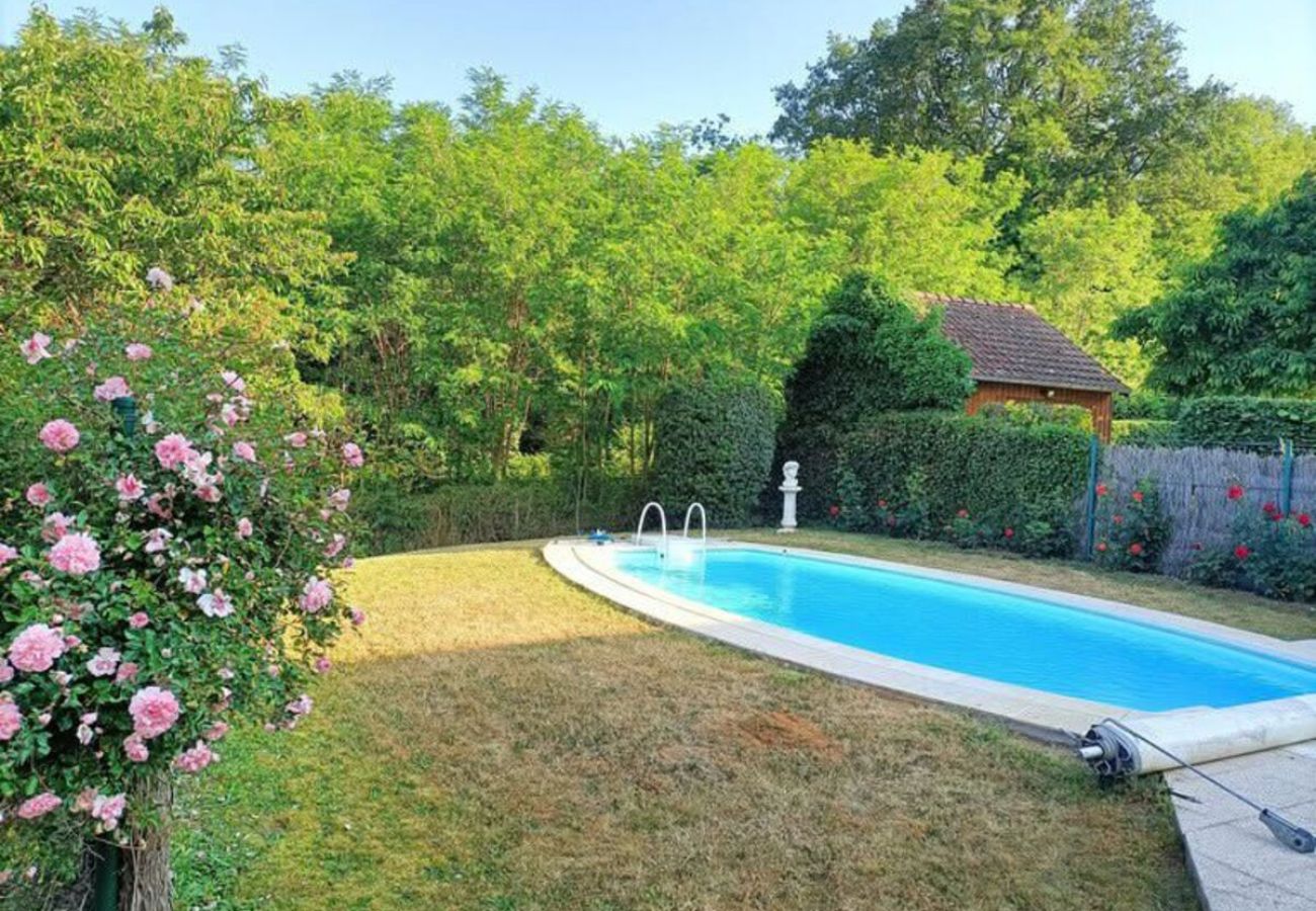 Maison à Sillé-le-Philippe - Maison Angelo - Piscine - Jardin - 6p