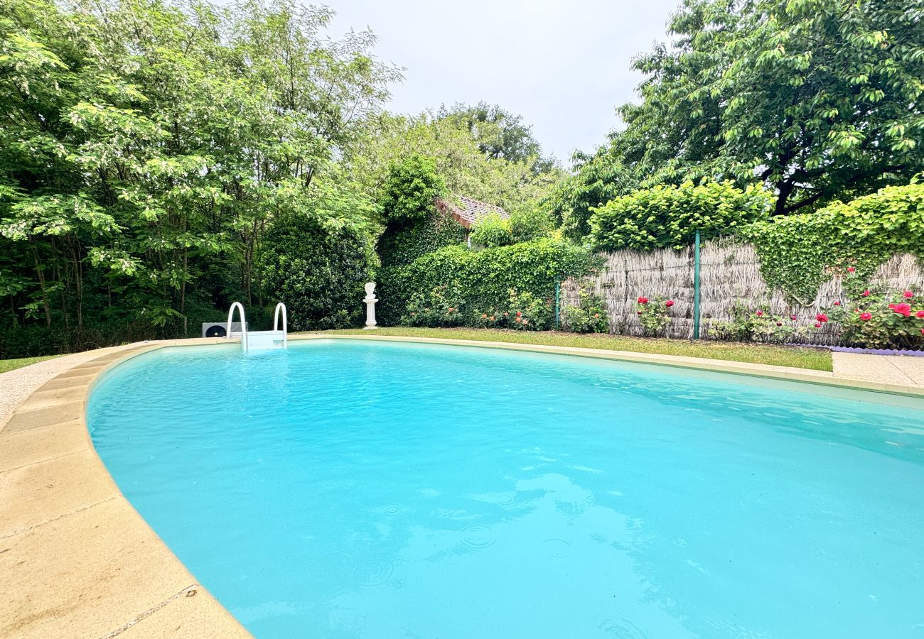 Maison à Sillé-le-Philippe - Maison Angelo - Piscine - Jardin - 6p